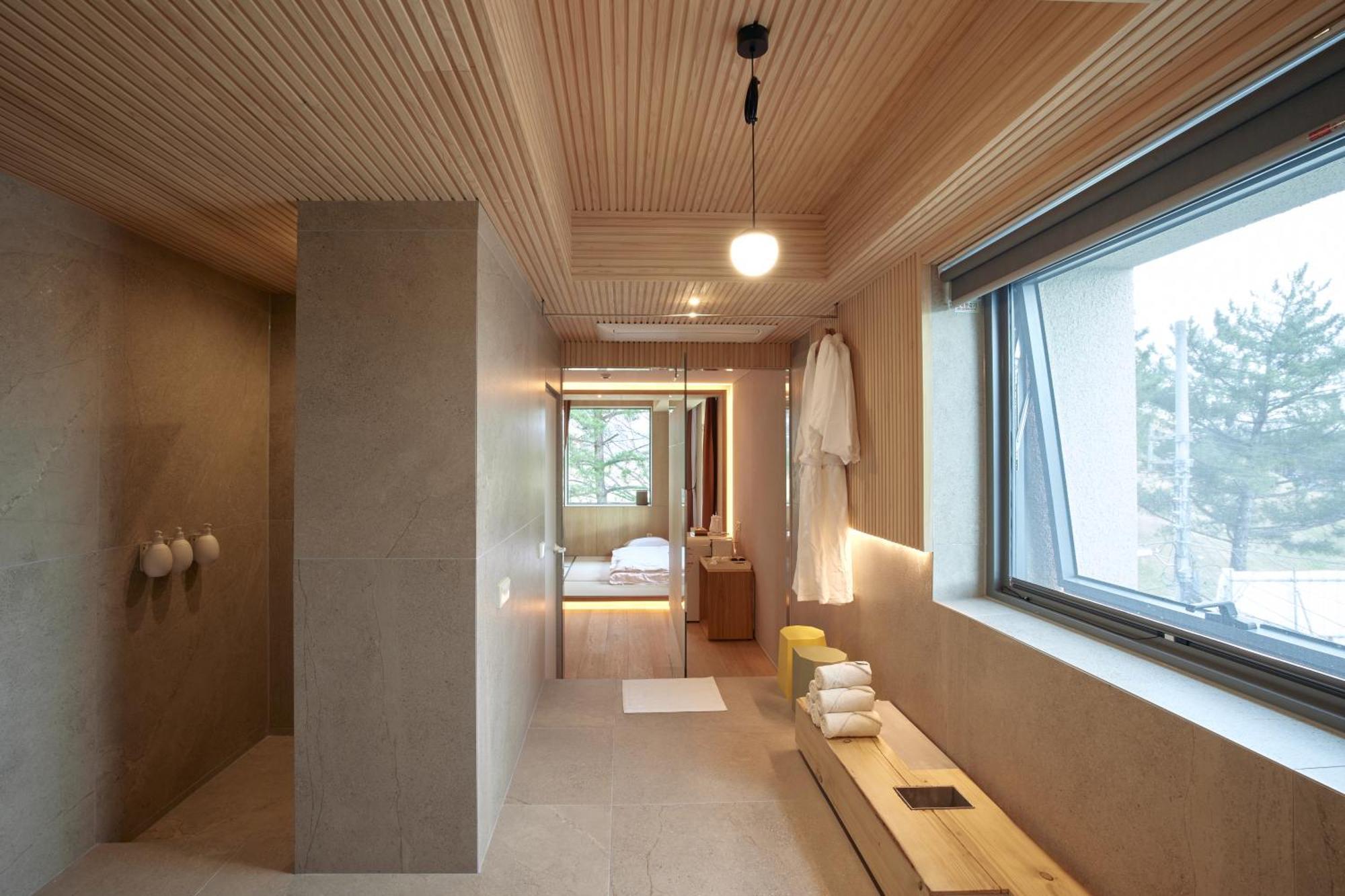 Pbr7 Hotel Unusual Stay Gyeongju Exterior foto
