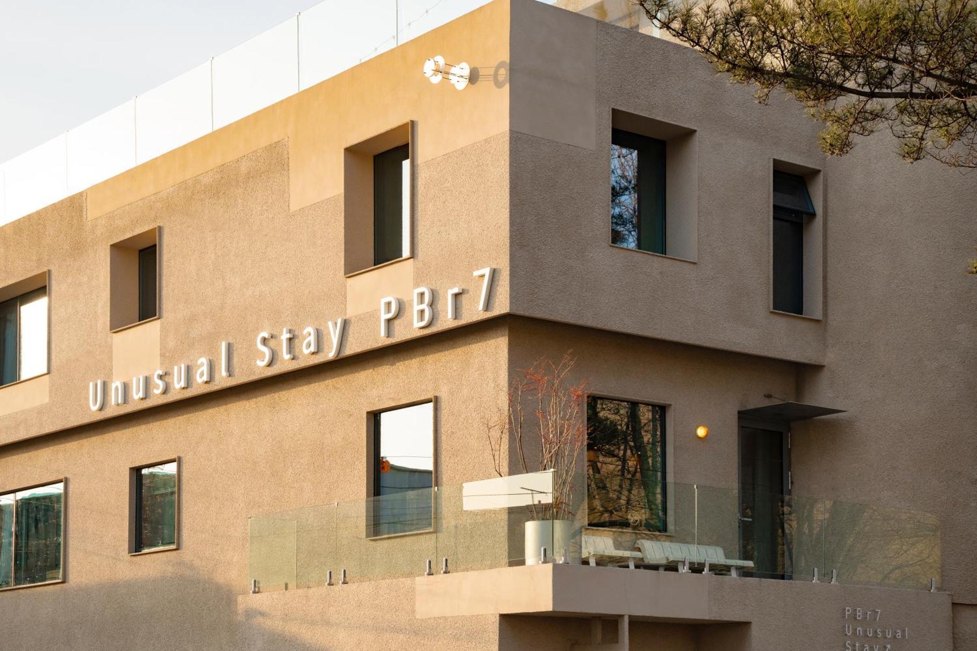 Pbr7 Hotel Unusual Stay Gyeongju Exterior foto